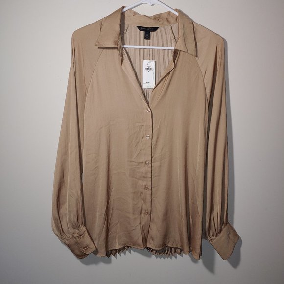 Banana Republic Satin Pleated Back and Sleeves Blouse Size M Tan/Champagne toast - Picture 1 of 7